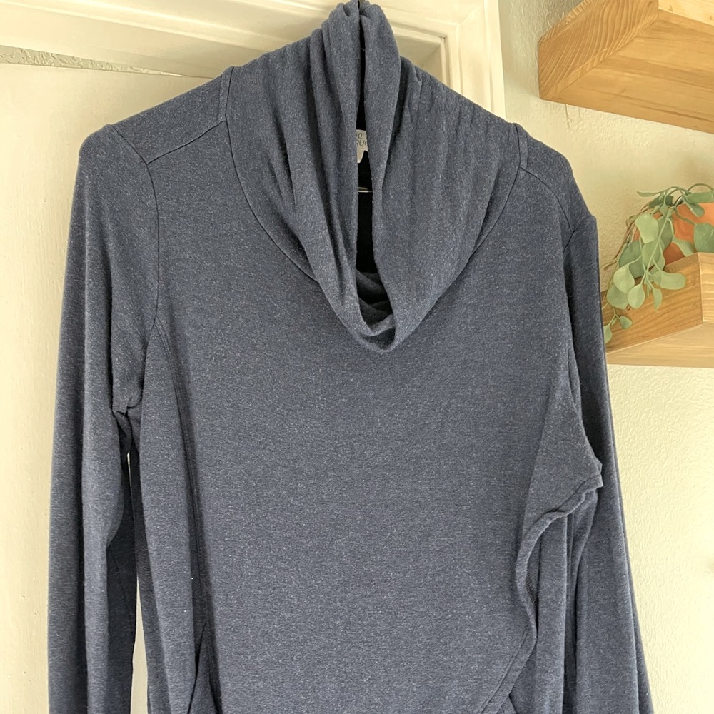 Long sleeve cowl neck sweatshirt